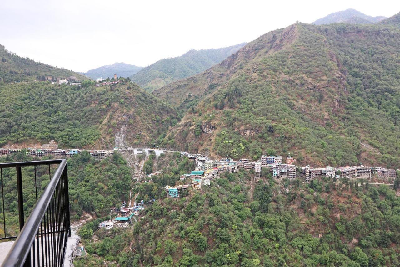 موسوري Oyo 13728 Hotel Kempty Valley View Hotel & Restaurant المظهر الخارجي الصورة
