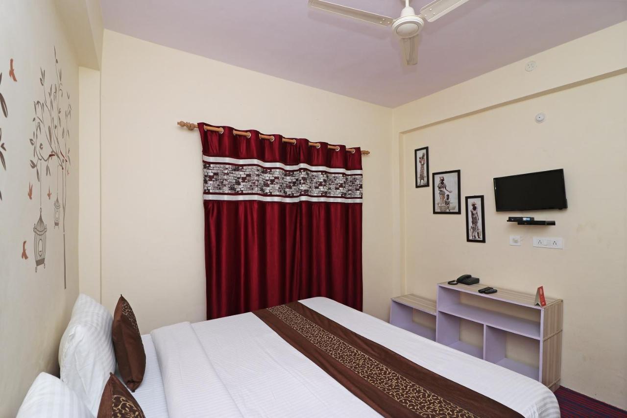 موسوري Oyo 13728 Hotel Kempty Valley View Hotel & Restaurant المظهر الخارجي الصورة